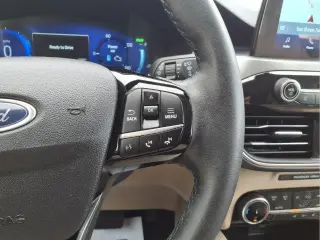 Ford Escape Híbrido 2022 Titanium 4 puertas SUV