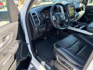 Ram 1500 2020 4x4 Laramie 4dr Crew Cab 5.6 ft. SB Pickup