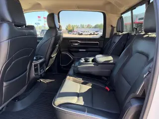 Ram 1500 2020 4x4 Laramie 4dr Crew Cab 5.6 ft. SB Pickup