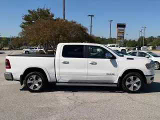 Ram 1500 2020 4x4 Laramie 4dr Crew Cab 5.6 ft. SB Pickup