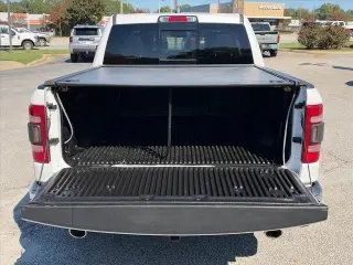 Ram 1500 2020 4x4 Laramie 4dr Crew Cab 5.6 ft. SB Pickup