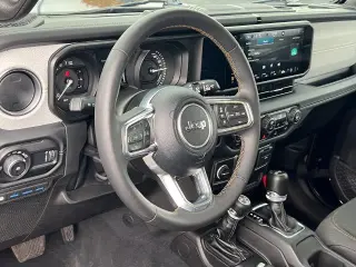 Jeep Wrangler 2024 4x4 Sahara 4xe SUV de 4 puertas