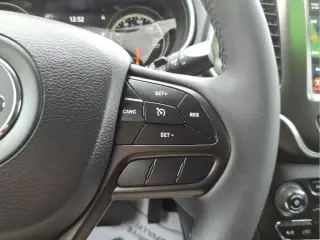 Jeep Cherokee 2022 4x4 Trailhawk SUV 4 puertas