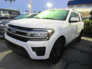 Ford Expedition 2022 4x2 XLT SUV de 4 puertas