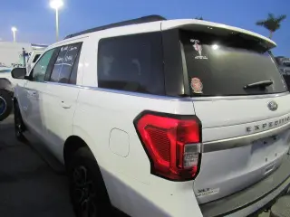 Ford Expedition 2022 4x2 XLT SUV de 4 puertas