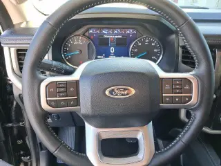 Ford Expedition 2024 4x2 XLT 4dr SUV
