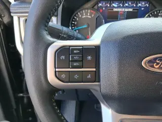 Ford Expedition 2024 4x2 XLT 4dr SUV