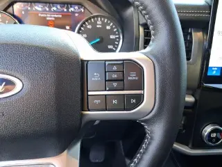 Ford Expedition 2024 4x2 XLT 4dr SUV