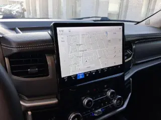 Ford Expedition 2024 4x2 XLT 4dr SUV