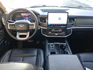 Ford Expedition 2024 4x2 XLT 4dr SUV