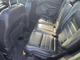 Ford Escape 2019 con tracción en las cuatro ruedas y Titanio, 4 puertas SUV