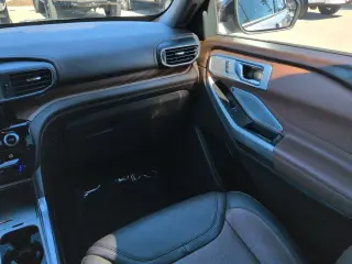 Ford Explorer 2021 AWD King Ranch 4dr SUV