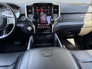 Ram 1500 2019 4x4 Laramie 4dr Crew Cab 5.6 ft. SB Pickup