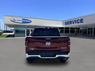 Ram 1500 2019 4x4 Laramie 4dr Crew Cab 5.6 ft. SB Pickup