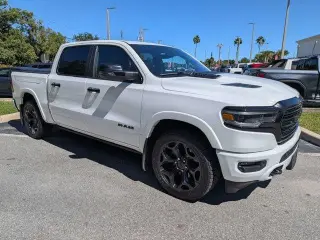 Ram 1500 2023 4x2 Limited 4dr Crew Cab 5.6 ft. SB Pickup
