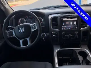 Ram 1500 Classic 2022 4x2 SLT 4dr Crew Cab 5.5 ft. SB Pickup