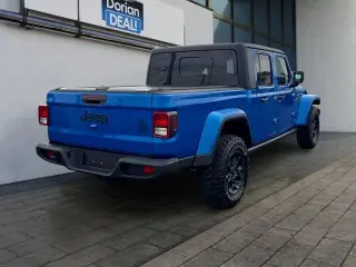Gladiator Jeep 2023 4x4 Sport 4dr Crew Cab 5.0 ft. SB
