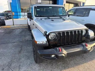 Jeep Gladiator 2022 4x4 Sport 4dr Cabina de Crew 5.0 ft. SB