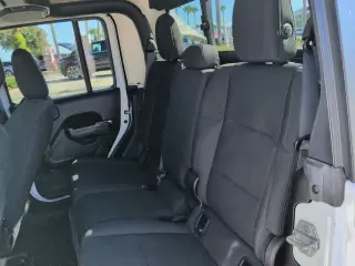 Jeep Gladiator 2023 4x4 Sport 4dr Cabina de Crew 5.0 ft. SB