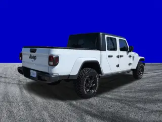 Jeep Gladiator 2023 4x4 Sport 4dr Cabina de Crew 5.0 ft. SB