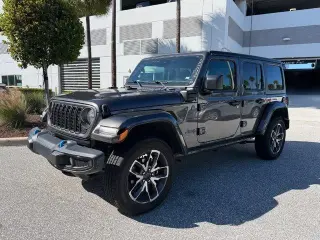 Jeep Wrangler 2024 4x4 Willys 4xe SUV de 4 puertas