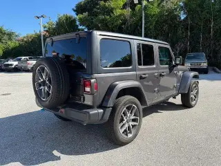 Jeep Wrangler 2024 4x4 Willys 4xe SUV de 4 puertas