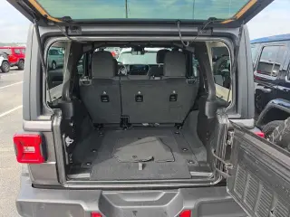 Jeep Wrangler 2025 4x4 Rubicon 4dr SUV