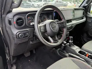 Jeep Wrangler 2025 4x4 Rubicon SUV de 4 puertas