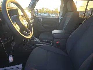 Jeep Wrangler 2026 4x4 Rubicon 4dr SUV