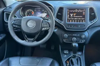 Jeep Cherokee 2023 4x4 Altitude Lux SUV de 4 puertas