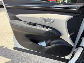 Hyundai TUCSON 2024 SEL SUV de 4 puertas