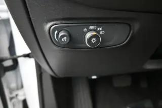 Chevrolet Equinox 2024 LS SUV de 4 puertas con 1LS