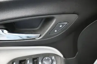 Chevrolet Equinox 2024 LS SUV de 4 puertas con 1LS