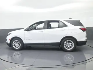 Chevrolet Equinox 2024 LS SUV de 4 puertas con 1LS
