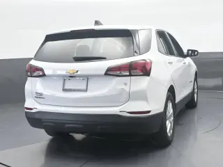 Chevrolet Equinox 2024 LS SUV de 4 puertas con 1LS