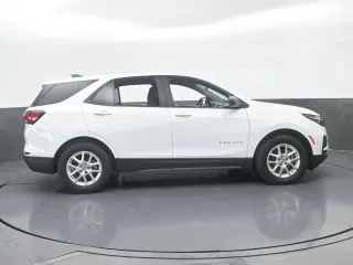 Chevrolet Equinox 2024 LS SUV de 4 puertas con 1LS