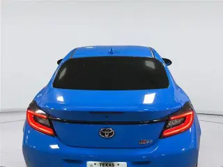 Toyota GR86 2024 2dr Coupé 6A