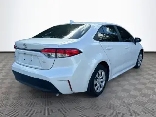 Toyota Corolla 2026 LE 4dr Sedán