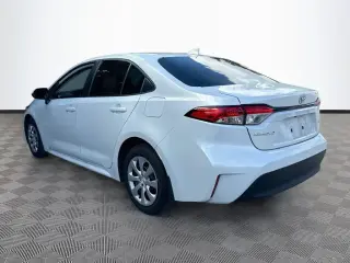 Toyota Corolla 2026 LE 4dr Sedán