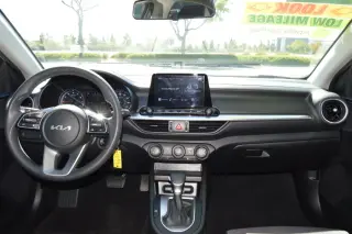 2023 Kia Forte LXS IVT