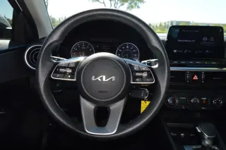 2023 Kia Forte LXS IVT