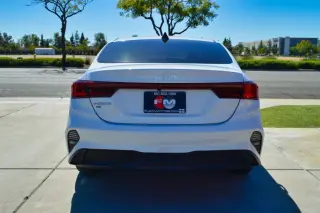 2023 Kia Forte LXS IVT