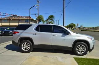 2020 Chevrolet Traverse FWD 4dr LS w/1LS