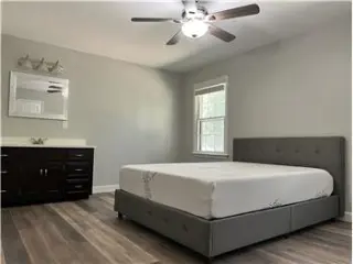 Propiedad de alquiler con 0 dormitorio y 0 baño en lilburn