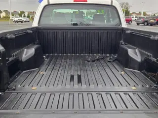 Toyota Tacoma 2017 4x2 SR 4dr Access Cab 6.1 ft LB