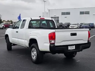 Toyota Tacoma 2017 4x2 SR 4dr Access Cab 6.1 ft LB