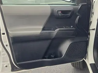 Toyota Tacoma 2017 4x2 SR 4dr Access Cab 6.1 ft LB