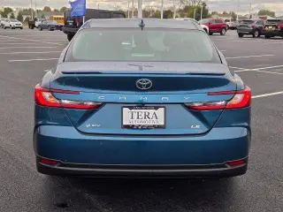 Toyota Camry 2026 LE 4dr Sedán