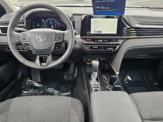 Toyota Camry 2026 LE 4dr Sedán