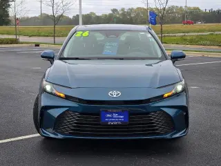 Toyota Camry 2026 LE 4dr Sedán